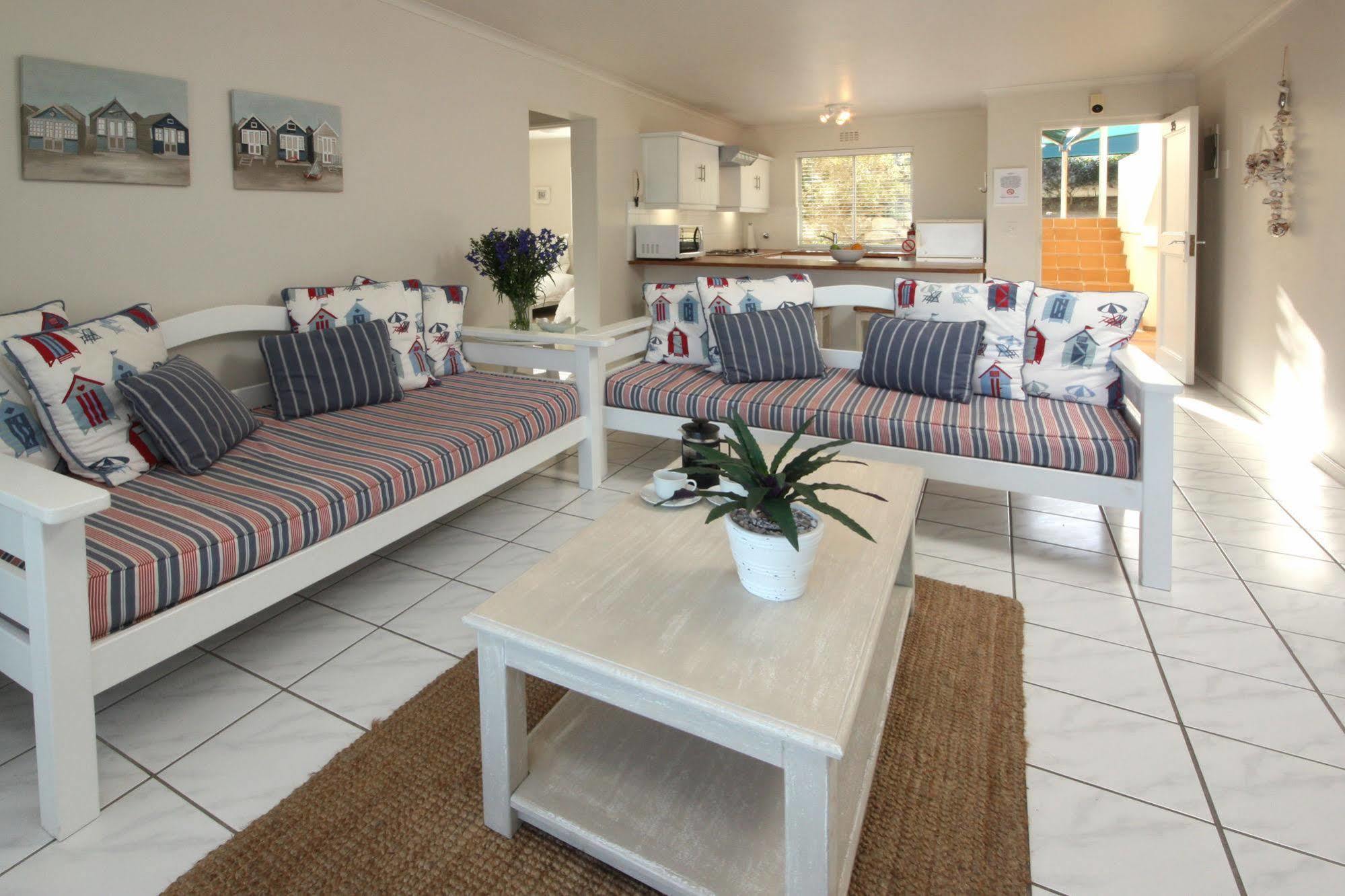דירות הרמנוס The Potting Shed Self Catering מראה חיצוני תמונה